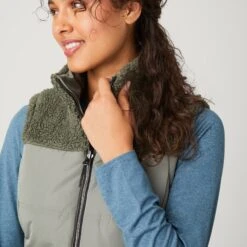 Women's Lansby Stratus Lite Reversible Vest -Free Country US 462 LOF2602R OLIVE VINE 4874